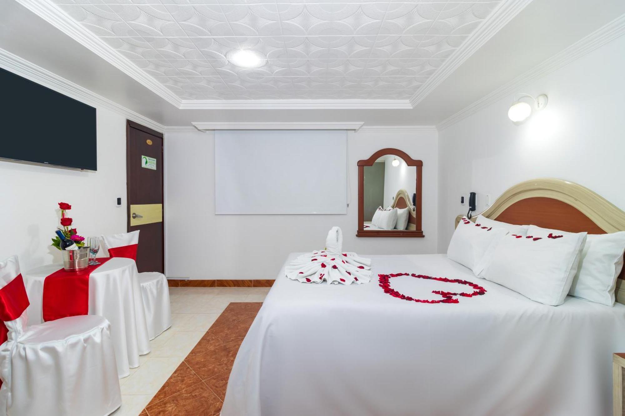 Hotel Zulita Богота Экстерьер фото